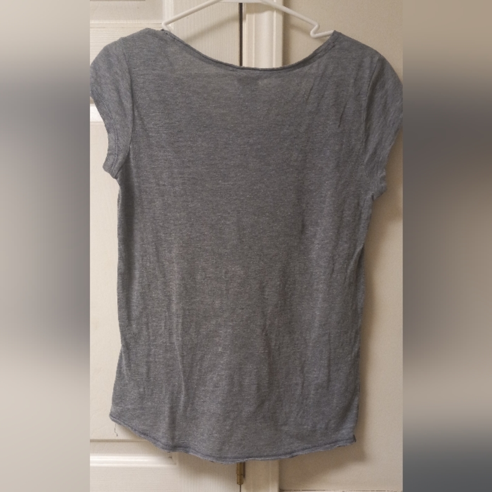 #67 VS Pink Aztec Tee 🖤 - Picture 3 of 4